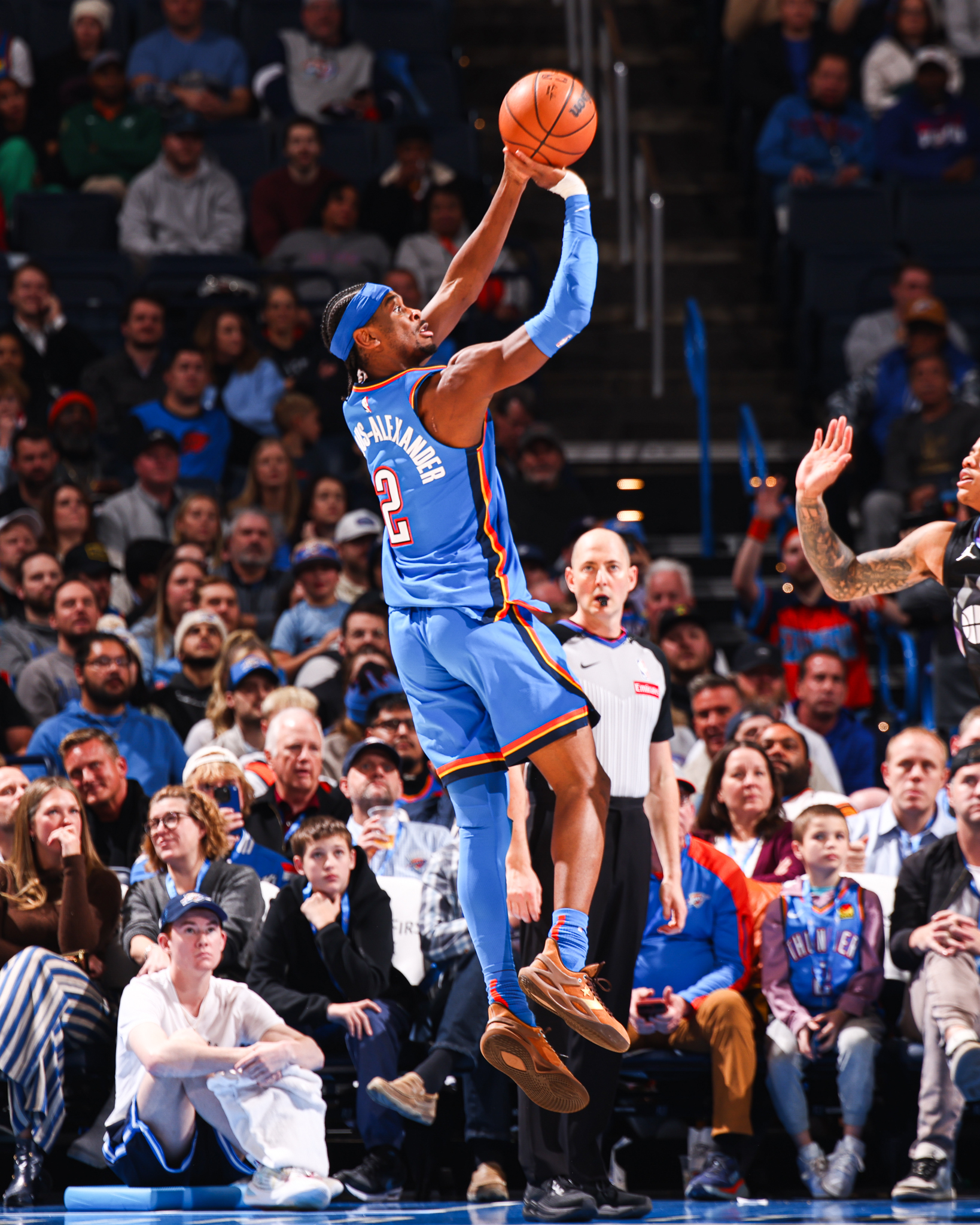 场上技战术精湛，球员表现出色