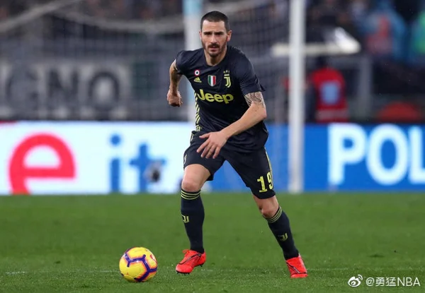 英勇豪迈！欧洲杯预选赛让球员勇猛奋战的简单介绍