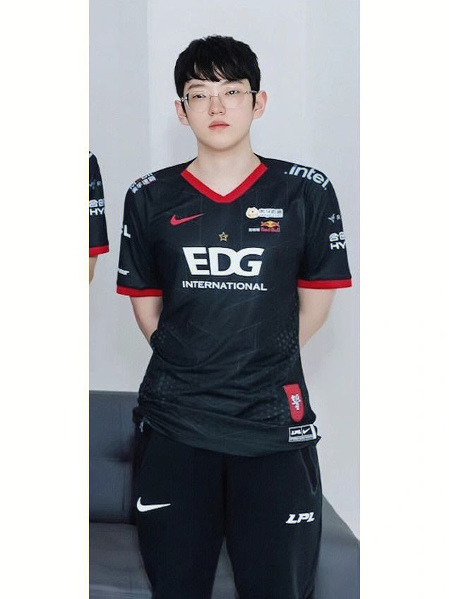  Scout回归赛场，大胜首场状态亮眼，德国队观众沸腾！